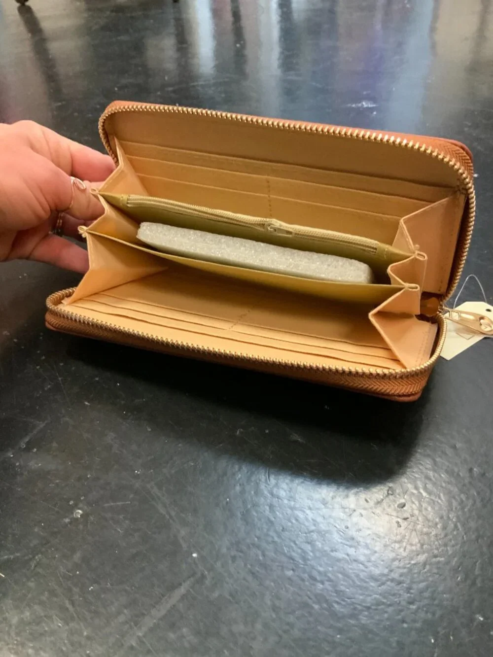 Leather Flower Wallet - Picture 2 of 2